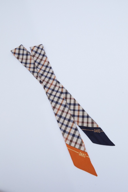 經典格紋圖騰絲巾(2色)